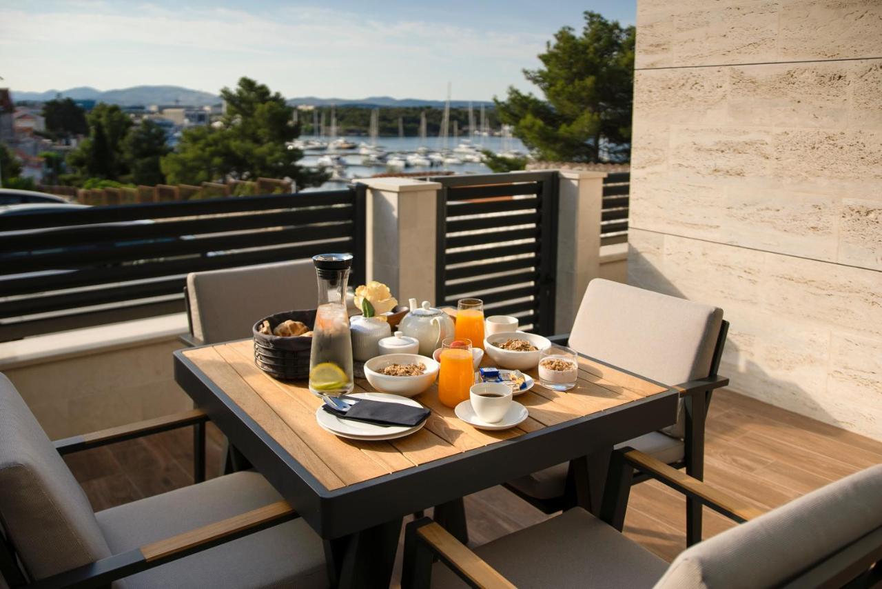 Luxury Apartment Vista Del Sole 시베니크 외부 사진