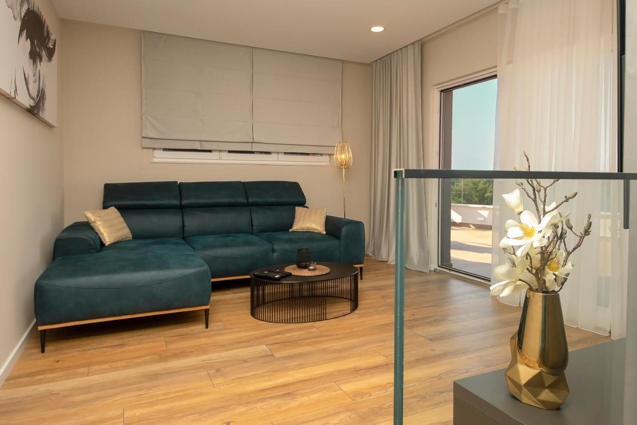 Luxury Apartment Vista Del Sole 시베니크 외부 사진