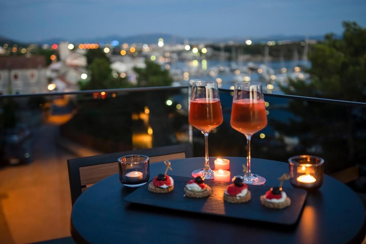 Luxury Apartment Vista Del Sole 시베니크 외부 사진