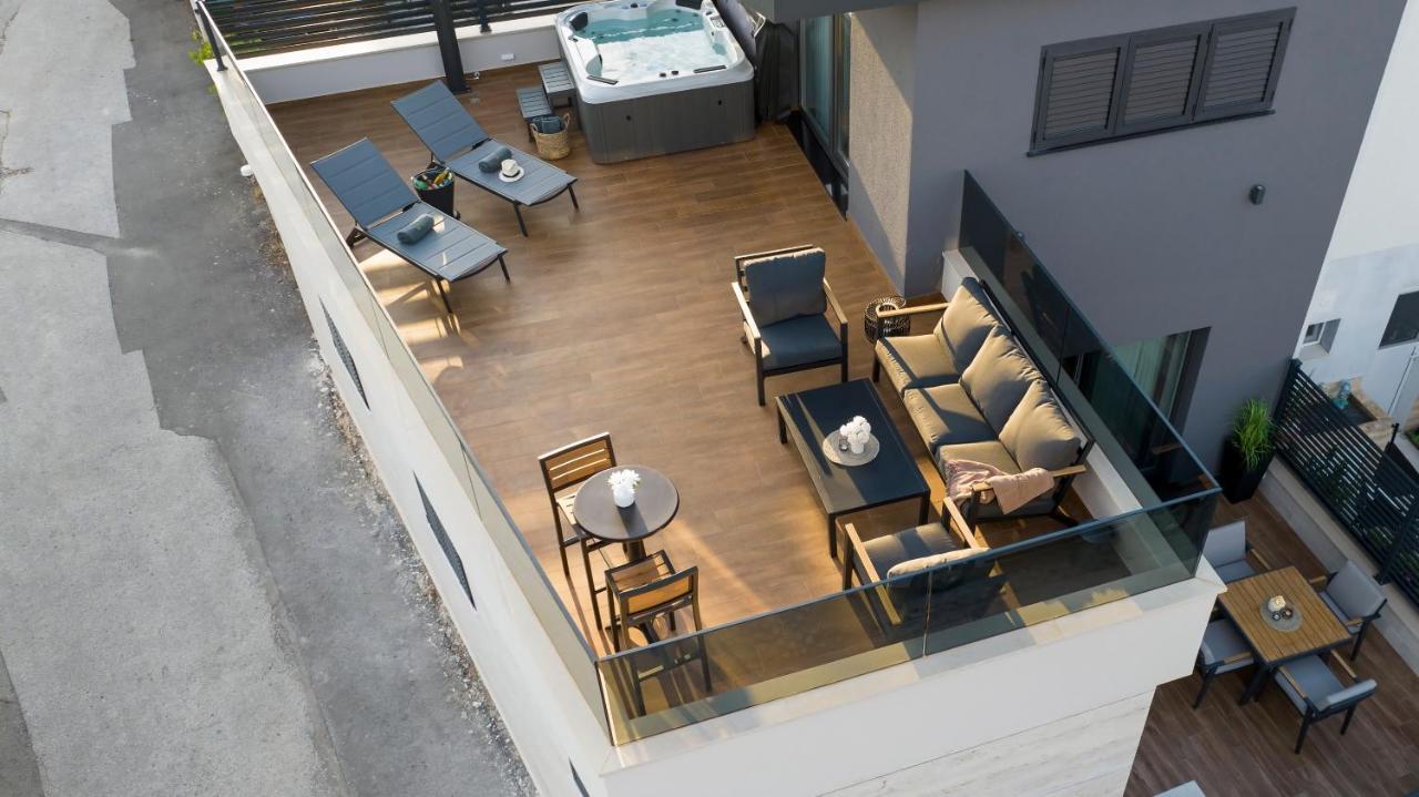 Luxury Apartment Vista Del Sole 시베니크 외부 사진