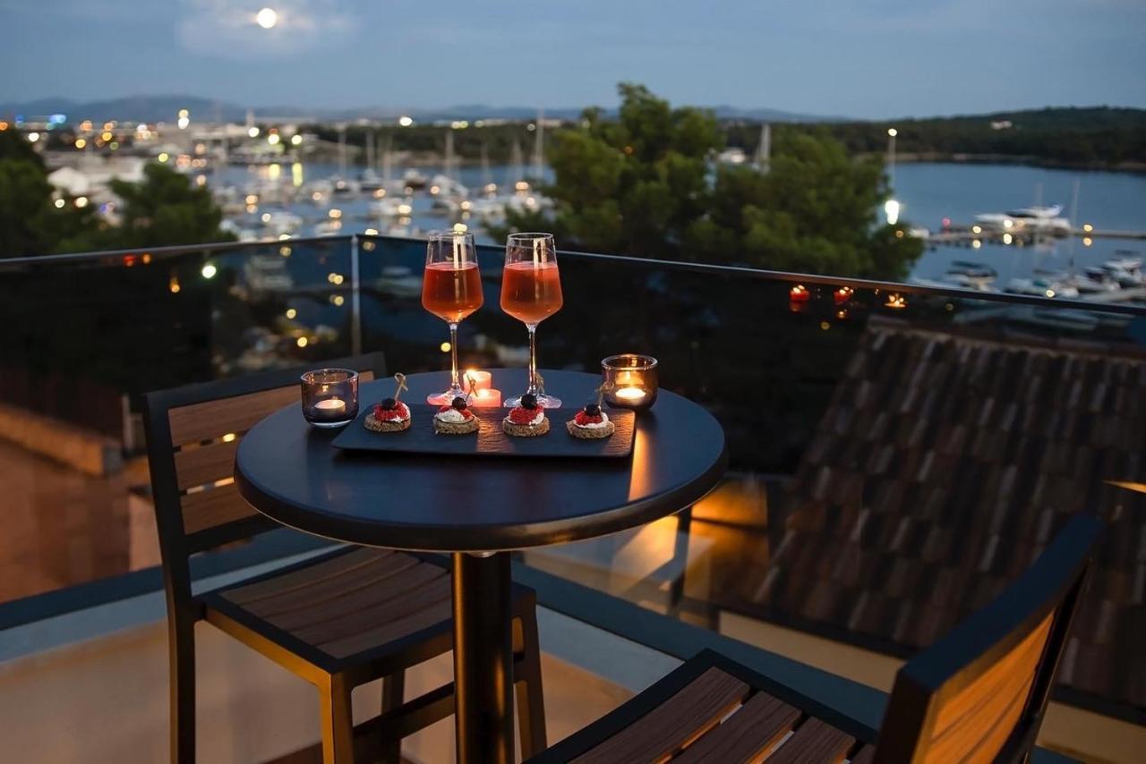 Luxury Apartment Vista Del Sole 시베니크 외부 사진